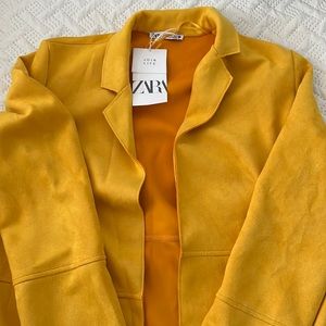 Zara never worn